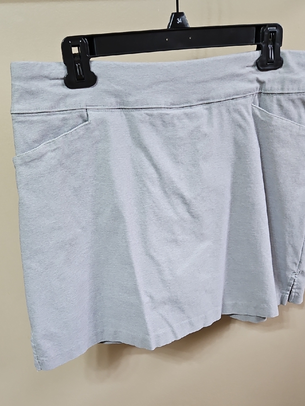 Lady Hagen Light Gray Golf Skort